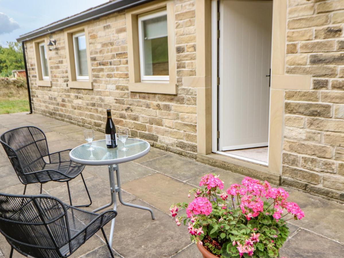 3 Barn Cottages Halifax Exterior foto
